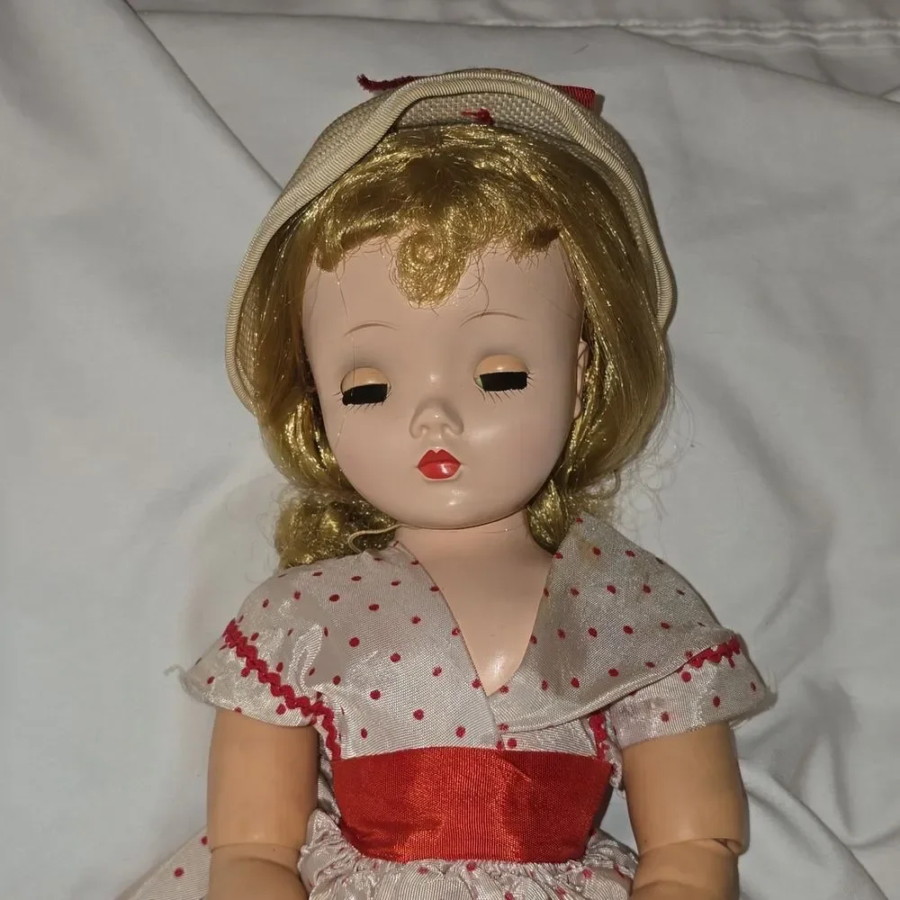 Vintage MADAME ALEXANDER  1950's Doll 